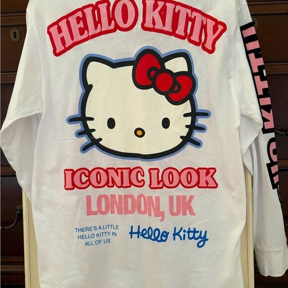 Zara and Hello Kitty white long sleeve Tshirt NWOT M **RARE - Picture 8 of 14